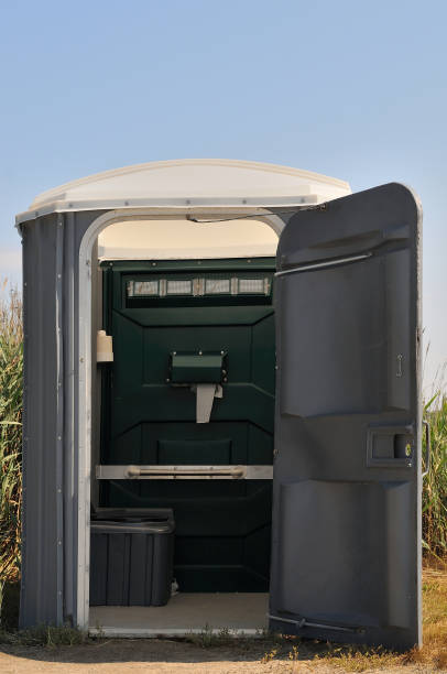 Best Portable bathroom rental  in Altamont, OR
